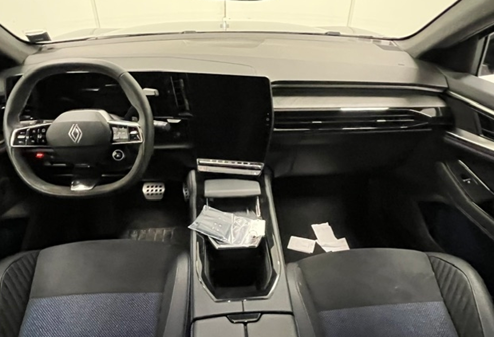 Rafale esprit Alpine full hybrid E-Tech 200 -25 2025 occasion 63360 Gerzat