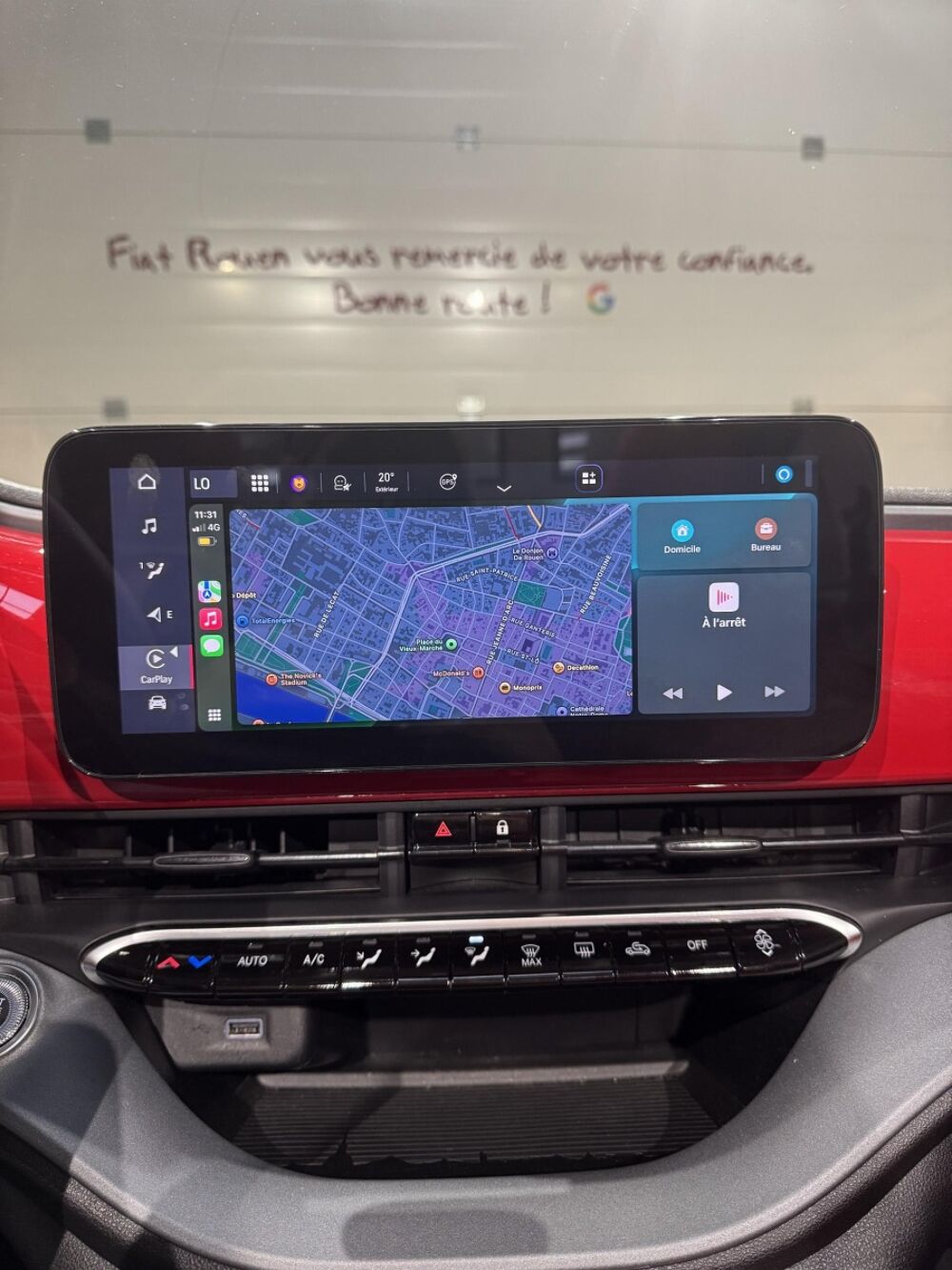 500 C 24kWh (Red) 2023 occasion 76360 Barentin