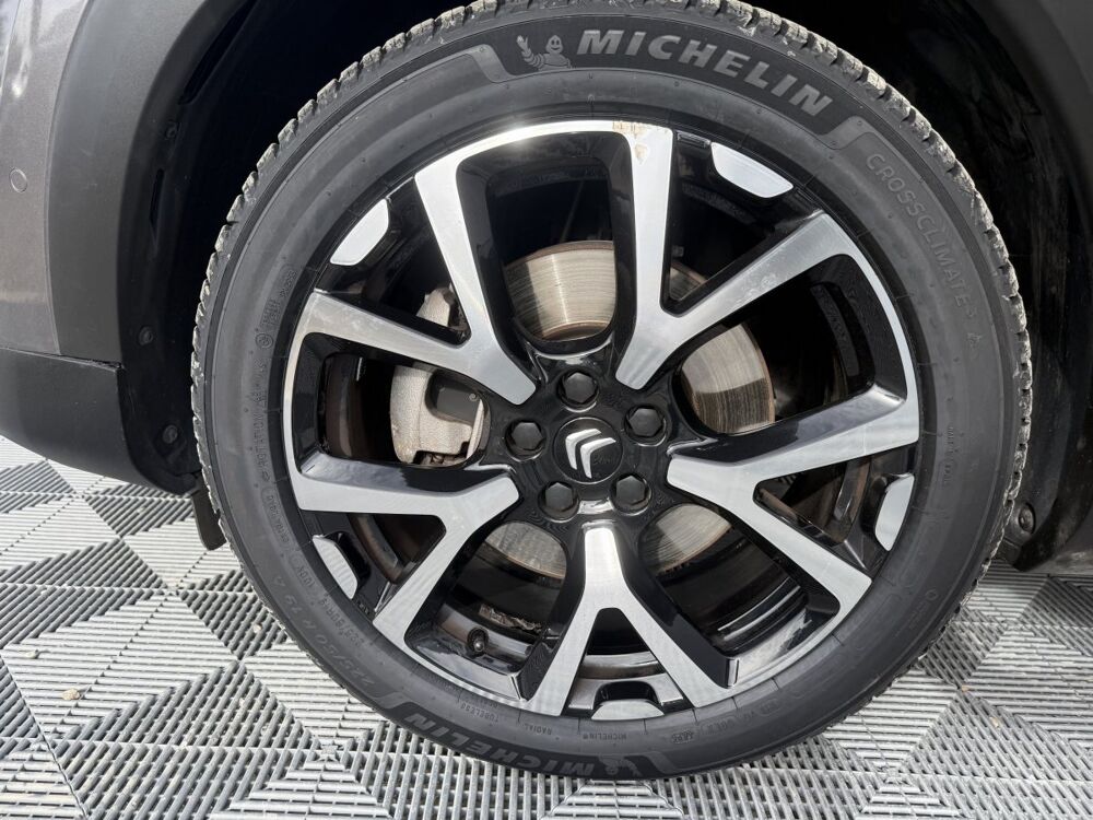 C5 aircross Hybride recharg 225 e-EAT8 Shine Pack 2023 occasion 69330 Meyzieu