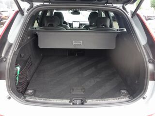 XC60 T8 AWD Ultra Black Edition 455 Facelift Bowers W. Attelage A 2025 occasion 69007 Lyon