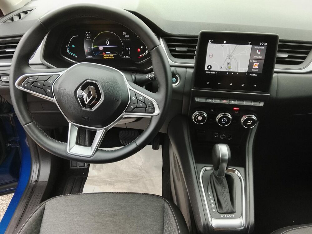 Captur Business E-Tech hybride 145 -21 2022 occasion 42240 Unieux