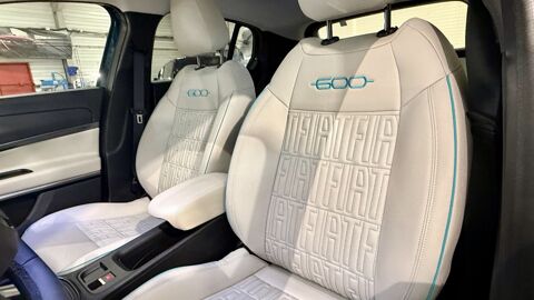 Fiat 600 T-Gen 3 1.2 Hybrid 110 DCT6 La Prima 2025 occasion 30220 Aigues-Mortes