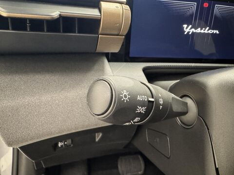 Ypsilon 1.2 Ibrida 100ch eDCT6 LX 2025 occasion 76360 Barentin