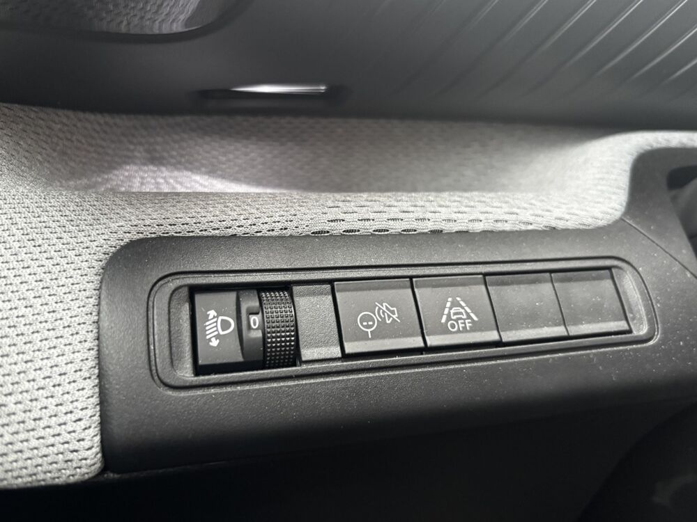 C3 Aircross Hybride 145 e-DSC6 MAX 7 places 2025 occasion 86440 Mign&eacute;-Auxances