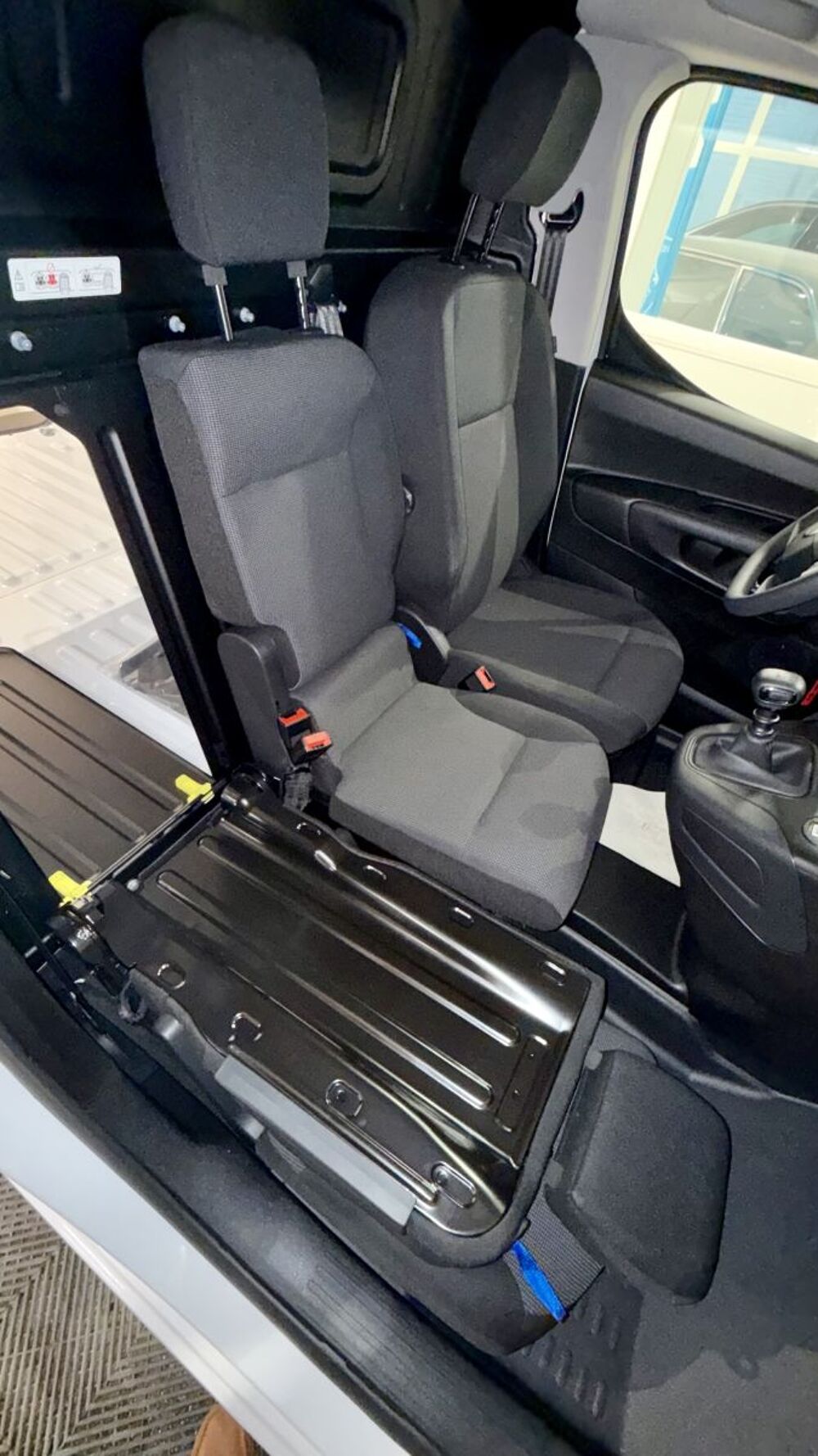 Jumpy M Diesel 100 ch Manuelle Pack Pr&eacute;mium Connect 2026 occasion 30220 Aigues-Mortes