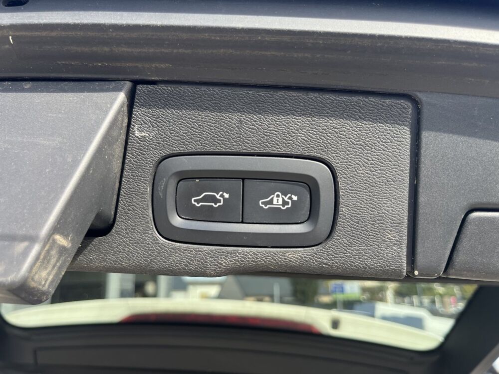 XC60 B5 AWD 235 Geartro 8 R-Design 2020 occasion 44150 Saint-G&eacute;r&eacute;on