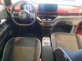 500 E BEV 24KWH C (RED) 2024 occasion 76360 Barentin