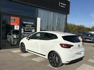 Clio Evolution r&eacute;versible E-Tech full hyb 145 2023 occasion 30610 Sauve