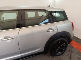 Countryman Cooper Essential 136 ch BVA7 2023 occasion 91580 &Eacute;tr&eacute;chy