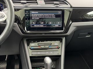 Touran 2.0 TDI R Line 7P 150 Garantie 5 ans Attelage Pack Voyage Au 2025 occasion 69007 Lyon