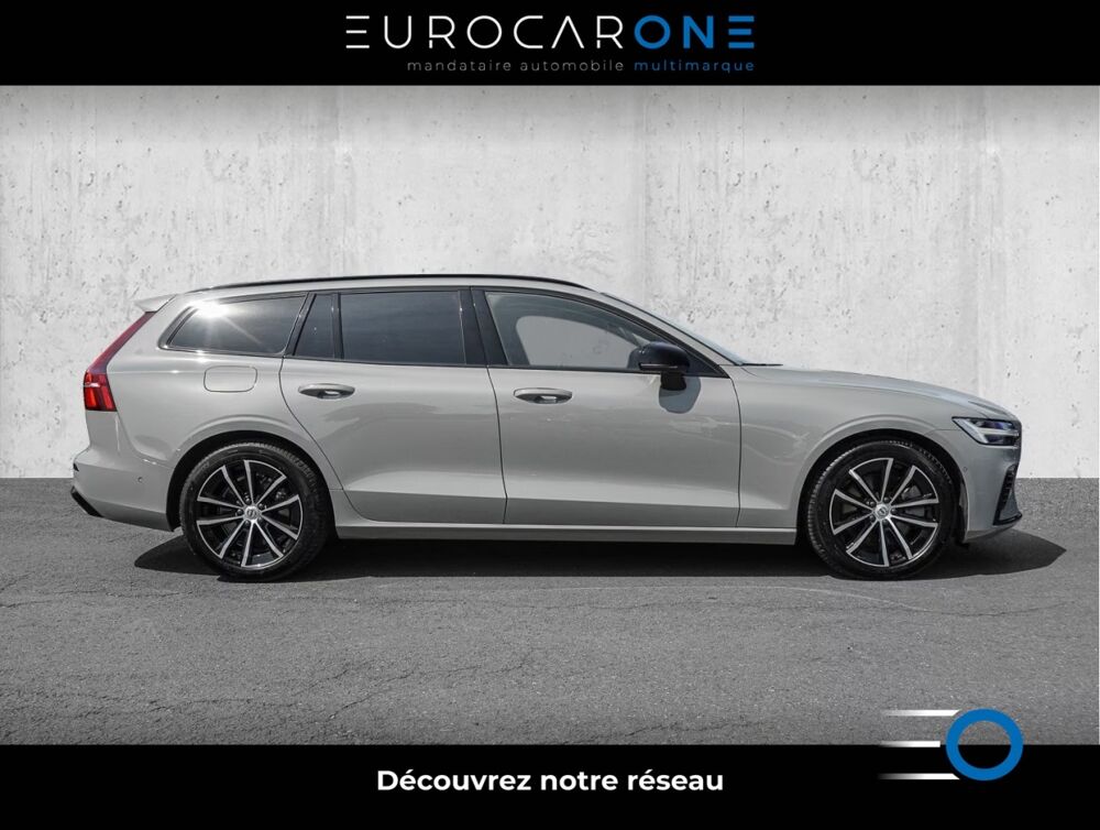 V60 PHEV T8 Plus Dark 455 ch Attelage Cam&eacute;ra 360&deg; Toit Pano Autr 2024 occasion 69007 Lyon
