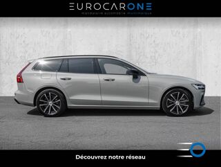 V60 PHEV T8 Plus Dark 455 ch Attelage Cam&eacute;ra 360&deg; Toit Pano Autr 2024 occasion 69007 Lyon