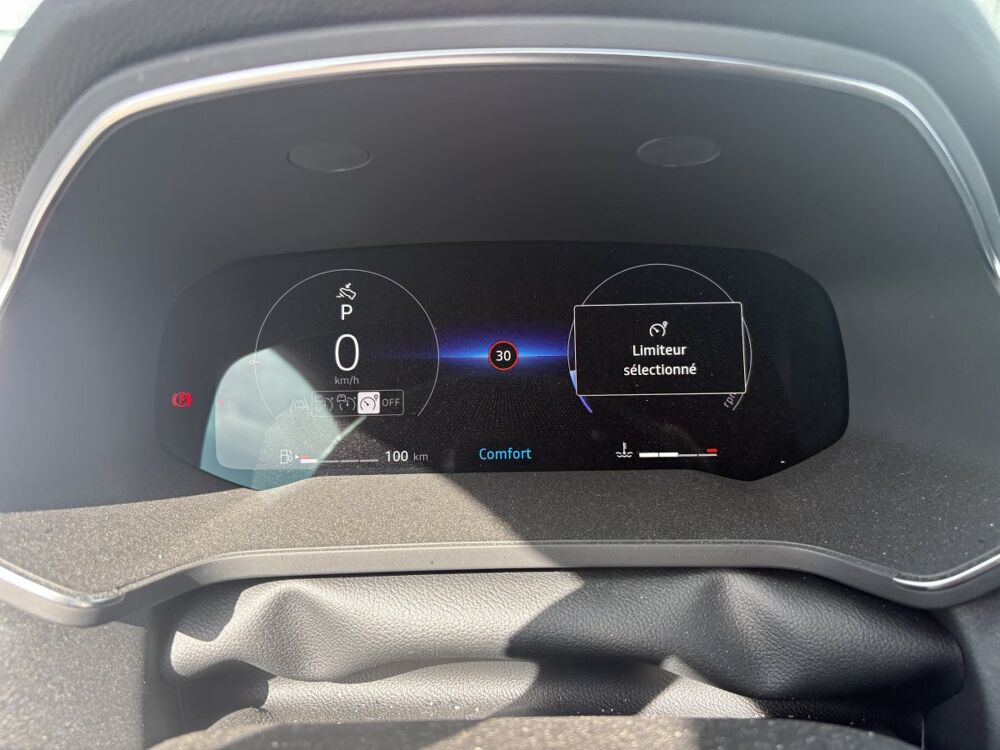 Captur techno mild hybrid 160 EDC 2024 occasion 30610 Sauve