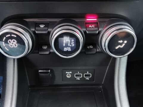 Captur Business E-Tech hybride 145 -21 2022 occasion 42240 Unieux