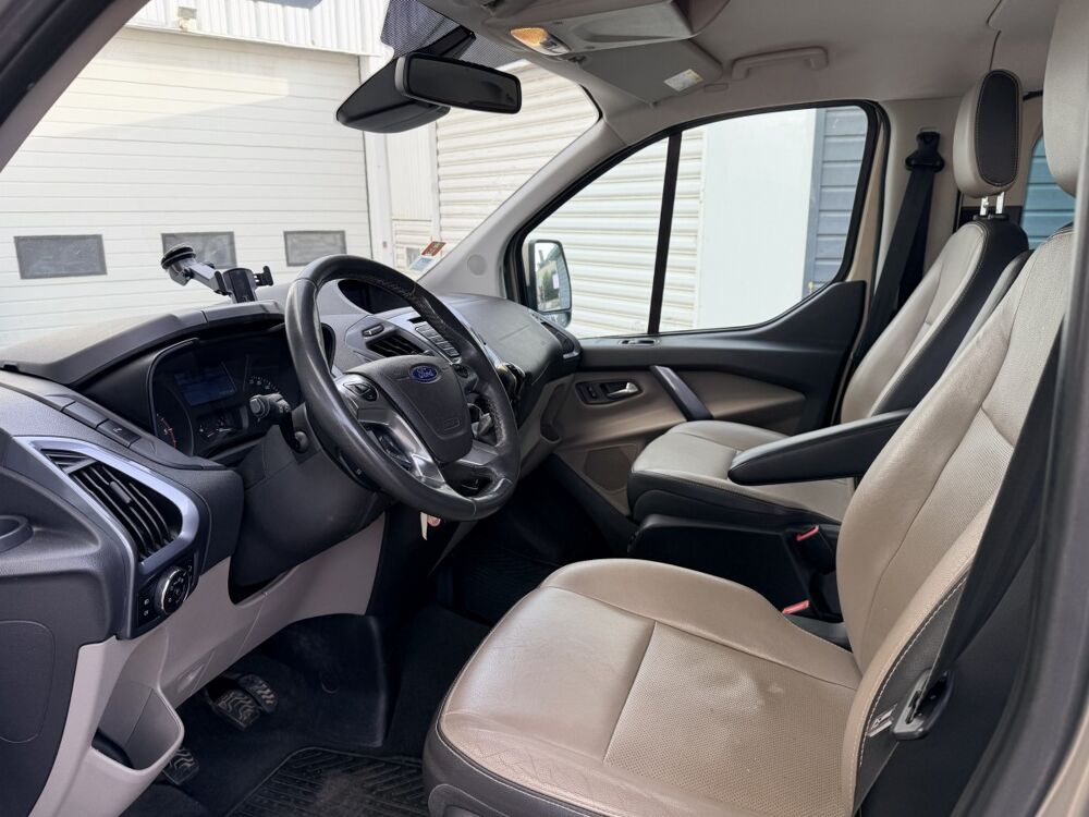 Jumpy 2.2 TDCI 155ch L2H1 double cabine 5 places 2014 occasion 53210 Soulg&eacute;-sur-Ouette