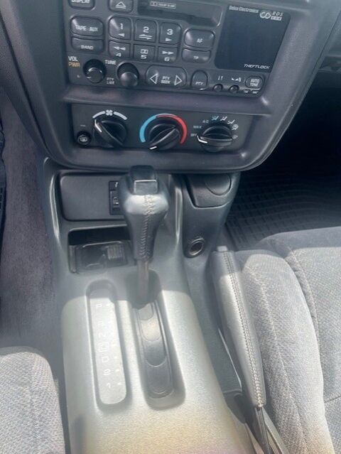 Camaro V6 3.8 2000 occasion 47200 Saint-Pardoux-du-Breuil