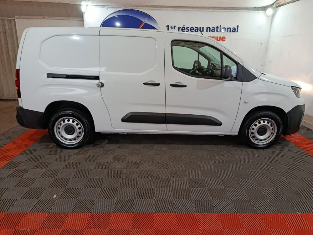 Jumpy BLUEHDI 100 S&S LONG 950KG PREMIUM 2023 occasion 91580 &Eacute;tr&eacute;chy