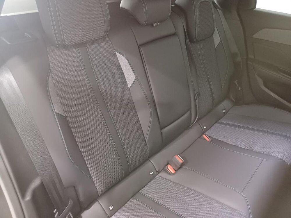 308 SW PHEV 180 E-EAT8 ALLURE PACK 2022 occasion 63300 Thiers