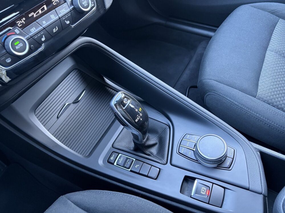 X1 sDrive18d Lounge BVA8 2018 occasion 38370 Saint-Clair-du-Rh&ocirc;ne