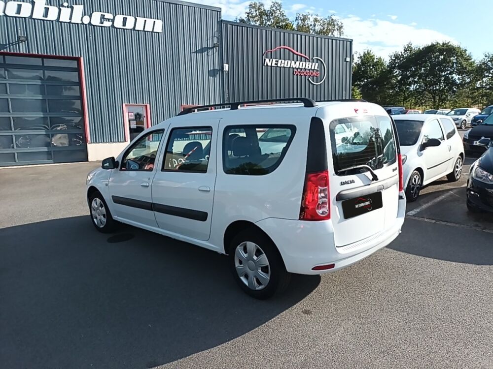 Logan Ambiance 1.6 MPI 5 places 2011 occasion 35210 Ch&acirc;tillon-en-Vendelais