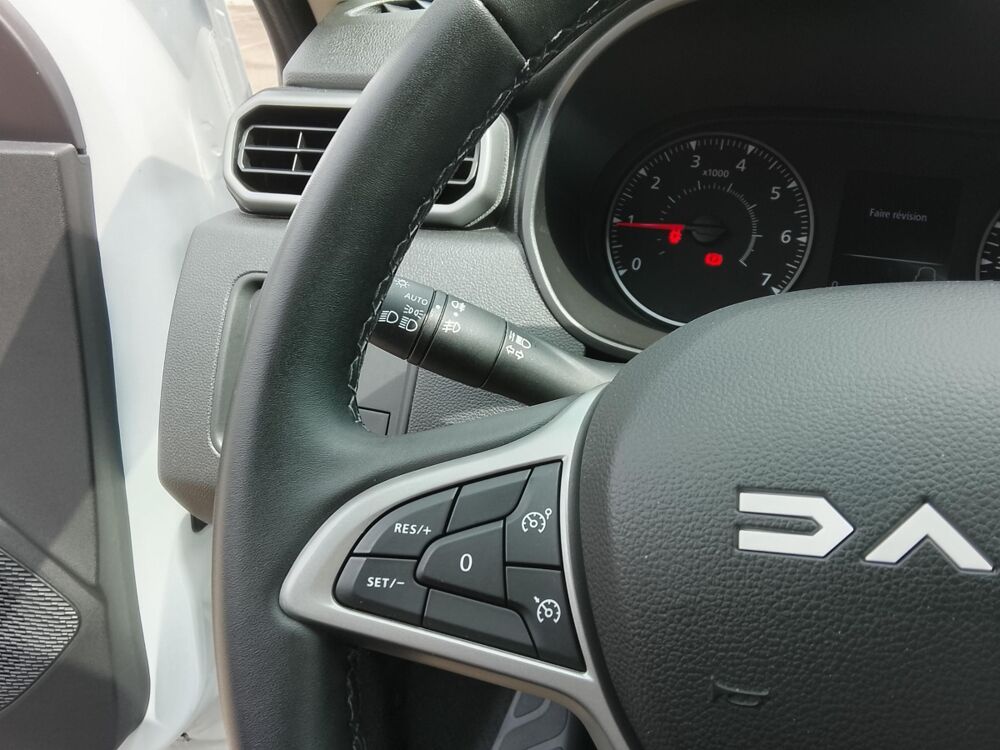 Duster Journey+ ECO-G 100 4x2 + Pack camera 360 2023 occasion 42240 Unieux