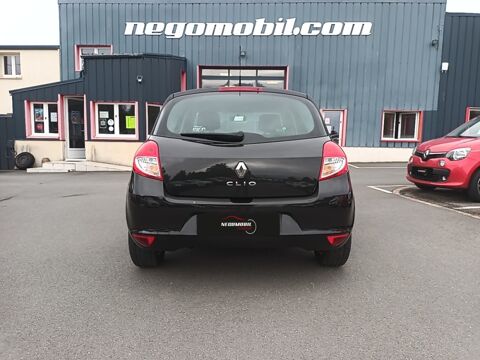 Clio Expression Clim 1.2 TCE 100 Eco2 2010 occasion 35210 Ch&acirc;tillon-en-Vendelais