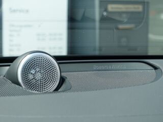 V60 PHEV T8 AWD Ultra Dark 455 ch Bowers Wilkins S. Ventil&eacute;s Aut 2025 occasion 69007 Lyon