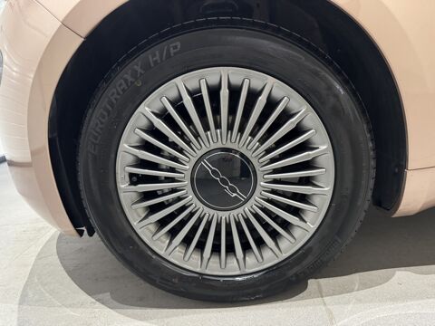 500 24kWh Pack Style 2023 occasion 76360 Barentin