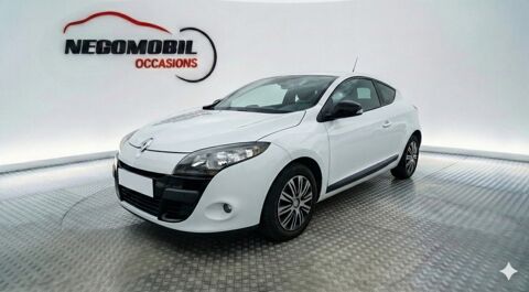 Renault M&eacute;gane Coup&eacute; Coupe 1.6 16v 2011 occasion Ch&acirc;tillon-en-Vendelais 35210