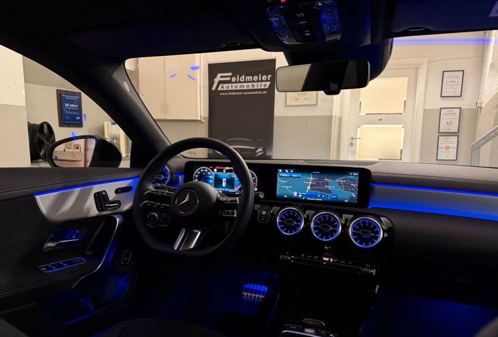 Classe CLA CLA 200 Amg Line 163 Toit ouvrant Si&egrave;ges Elec Autres disponi 2025 occasion 69007 Lyon
