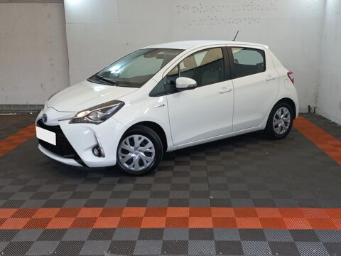 Toyota Yaris 1.5 VVT-I HYBRID France Business 2019 occasion &Eacute;tr&eacute;chy 91580