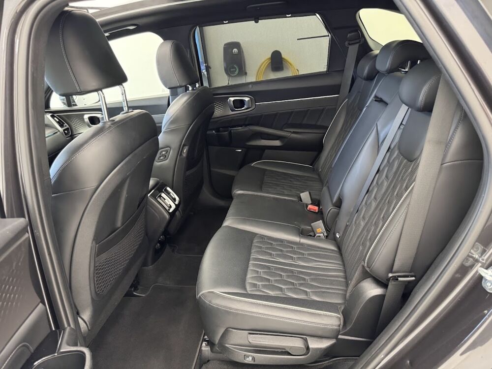Kia Sorento 1.6 T-GDI PHEV 4WD PREMIUM AUTO 7-SEATS occasion - Hybride ...