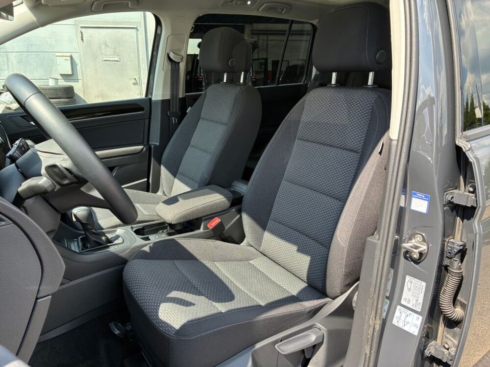 Touran 2.0 TDI Style 7P 150 ch Pack Voyage Toit ouvrant Attelage Au 2025 occasion 69007 Lyon