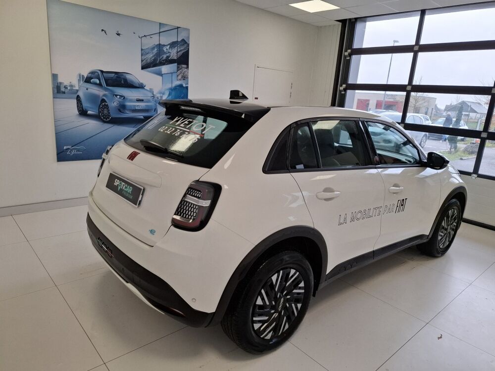 600 Electrique 54 kWh Red 2024 occasion 76360 Barentin