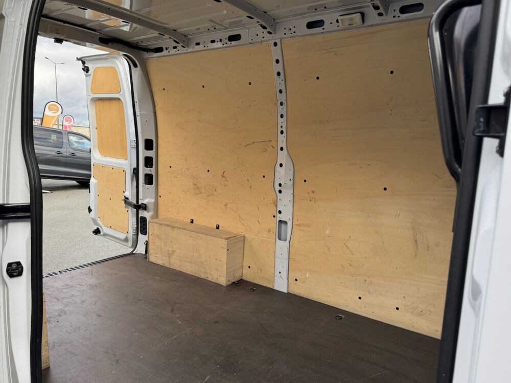 Jumpy FG Tr CF F3500 L2H2 Blue dCi 135 33044KMS 17408€HT 2023 occasion 86440 Mign&eacute;-Auxances