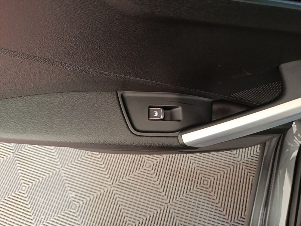 Q2 35 TFSI 150 S Tronic S Line 2021 occasion 91580 &Eacute;tr&eacute;chy