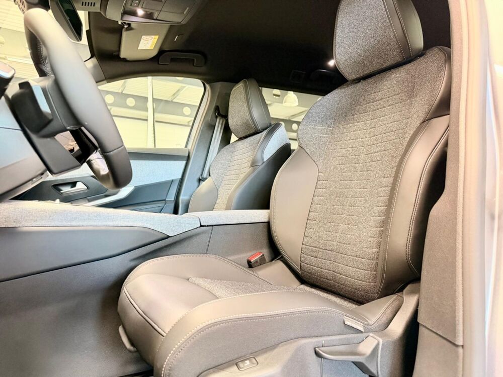 5008 1.2 HYBRID 145 E-DCS6 Allure Business 2026 occasion 63360 Gerzat