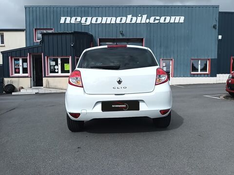 Clio Dynamique TomTom 1.2 TCE 100 Eco2 2011 occasion 35210 Ch&acirc;tillon-en-Vendelais