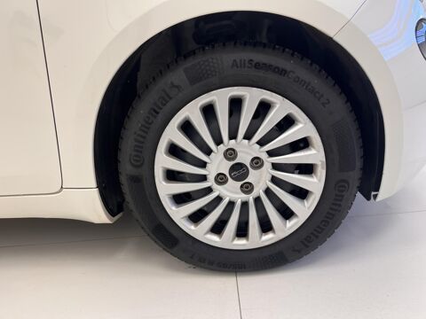 500 24kWh Action 2023 occasion 76360 Barentin