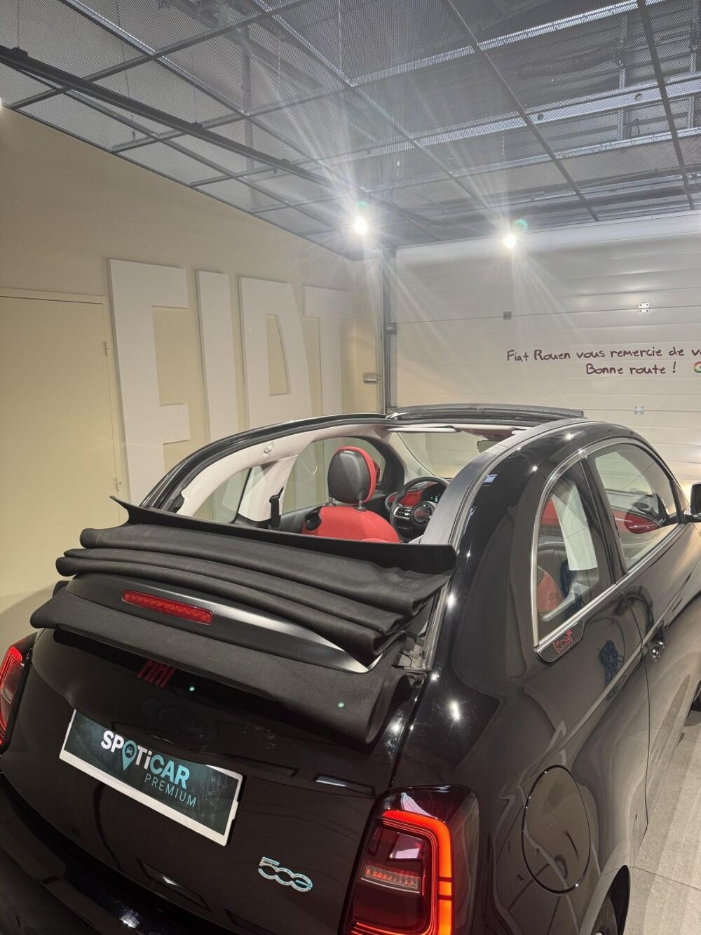 500 C 24kWh (Red) 2023 occasion 76360 Barentin