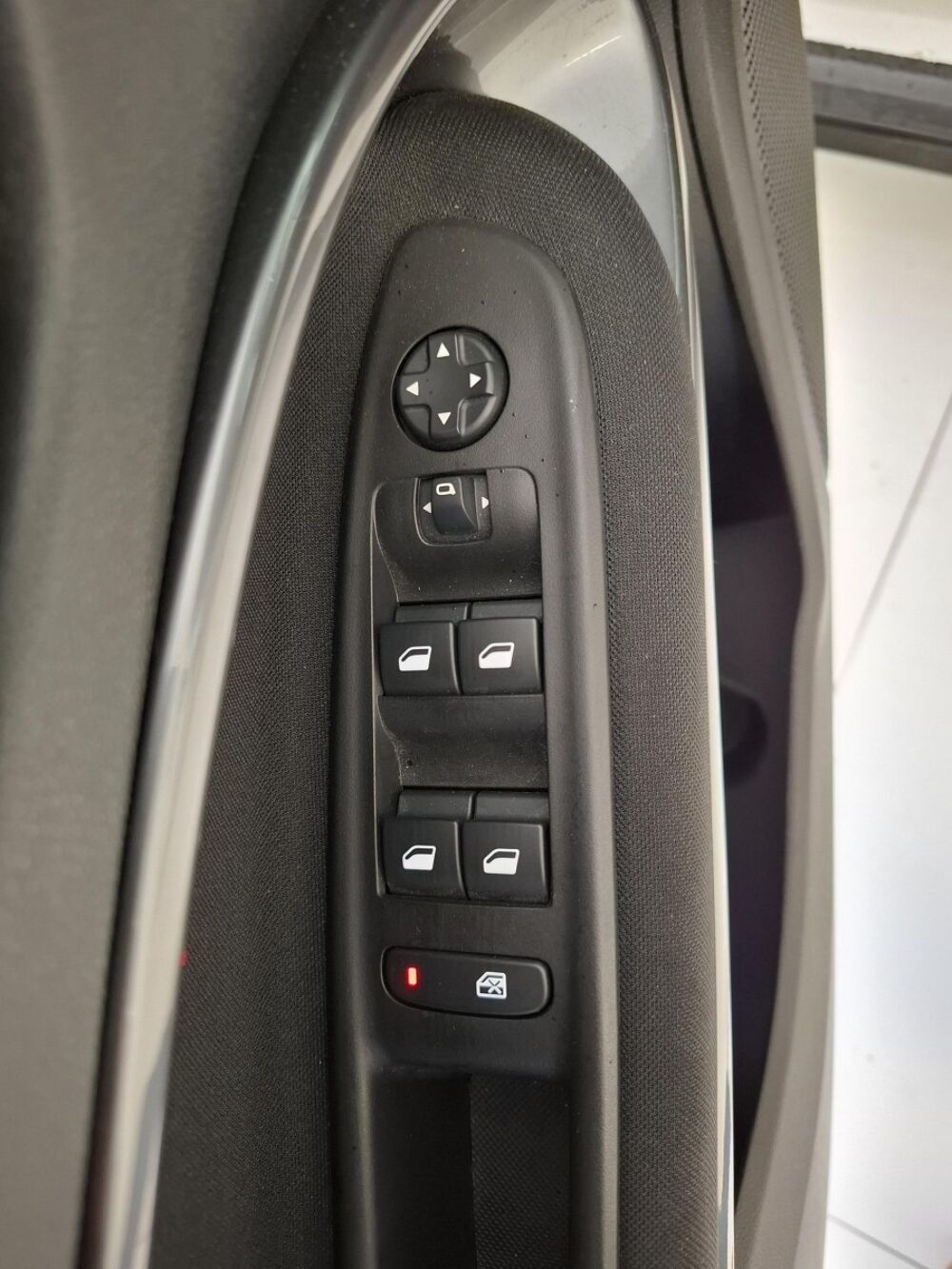600 Electrique 54 kWh Red 2024 occasion 76360 Barentin