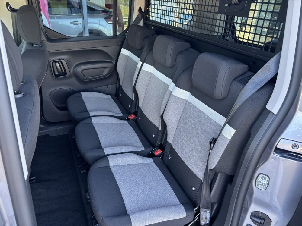 Berlingo M Diesel 130 MAX 5 places Auto 2026 occasion 38460 Cr&eacute;mieu