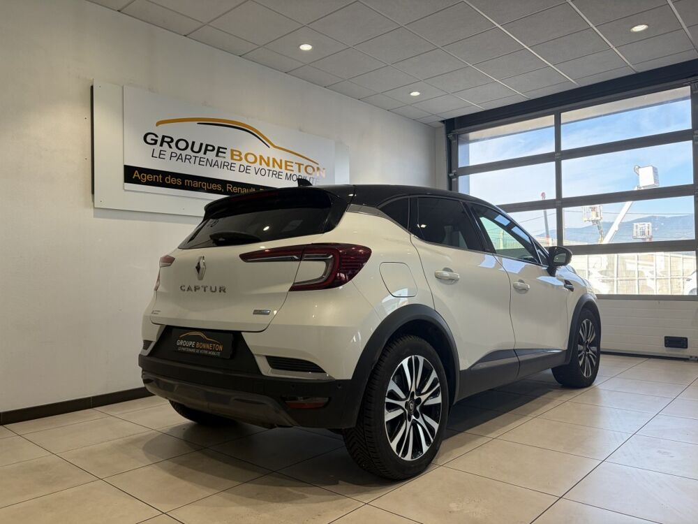 Captur Initiale Paris E-TECH Plug-in 160 2020 occasion 38370 Saint-Clair-du-Rh&ocirc;ne