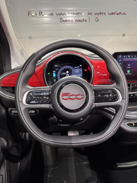 500 C 24kWh (Red) 2023 occasion 76360 Barentin
