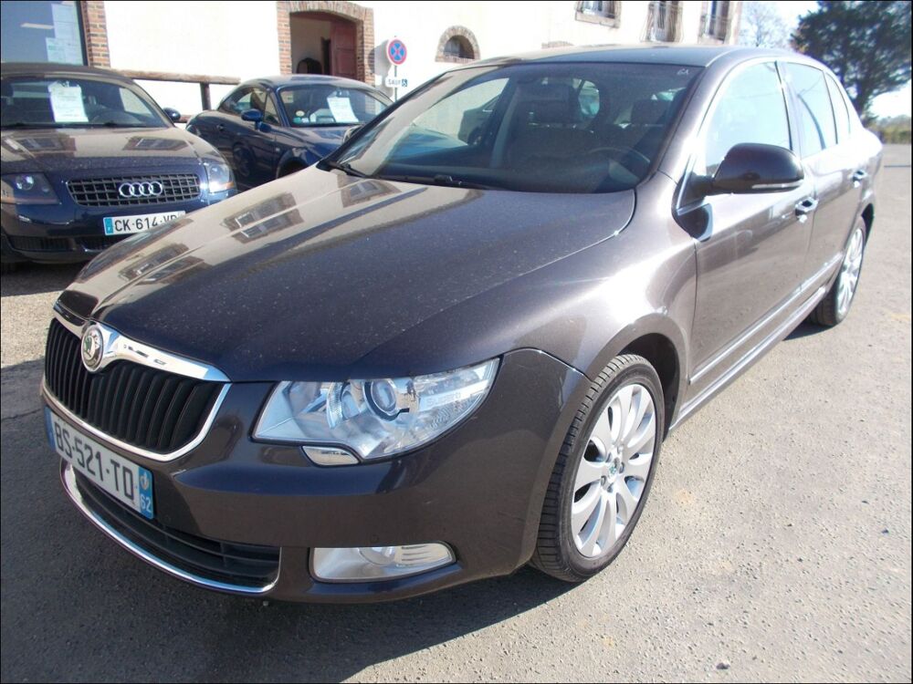 Superb Praha 2.0 TDI 140 2008 occasion 61170 Montchevrel