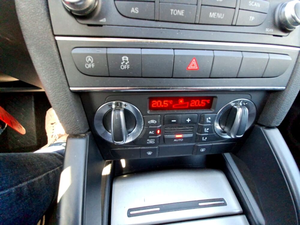 A3 2.0 TDI DPF AMBITION 2011 occasion 61170 Montchevrel