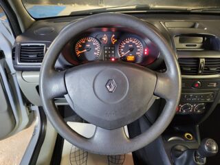 Clio Expression 1.5 dCi 65 2003 occasion 93600 Aulnay-sous-Bois