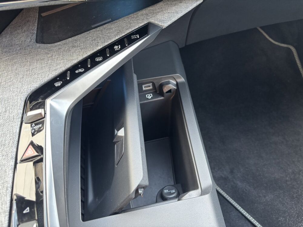 3008 1.2 HYBRID 136 E-DCS6 GT 2024 occasion 69330 Meyzieu
