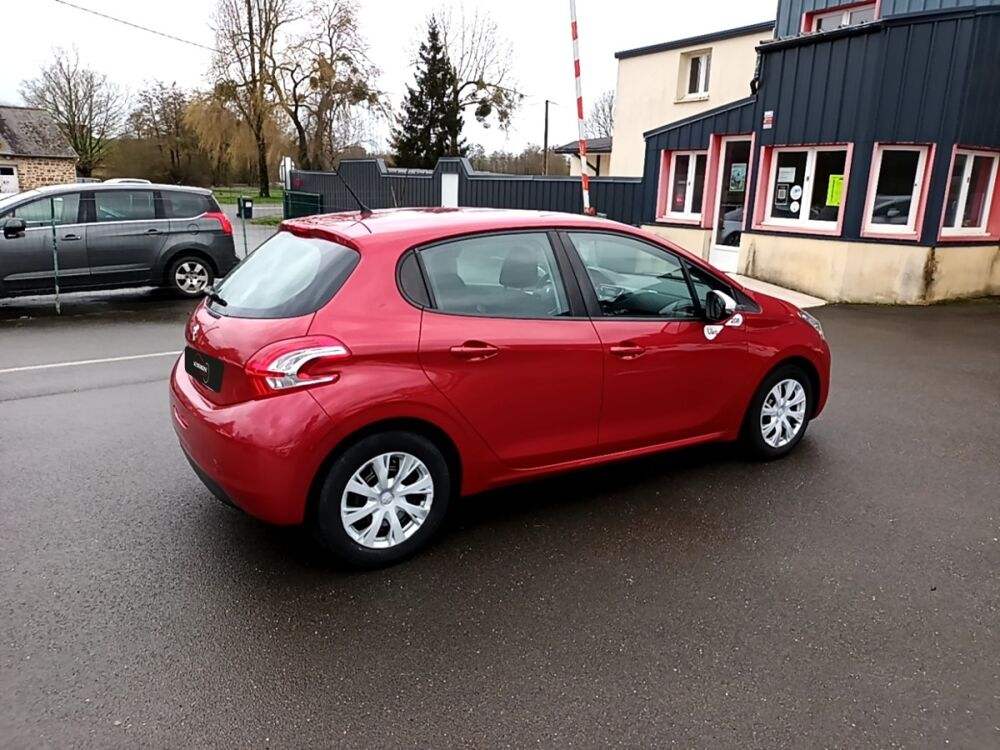208 1.4 HDI 68 Like 2014 occasion 35210 Ch&acirc;tillon-en-Vendelais