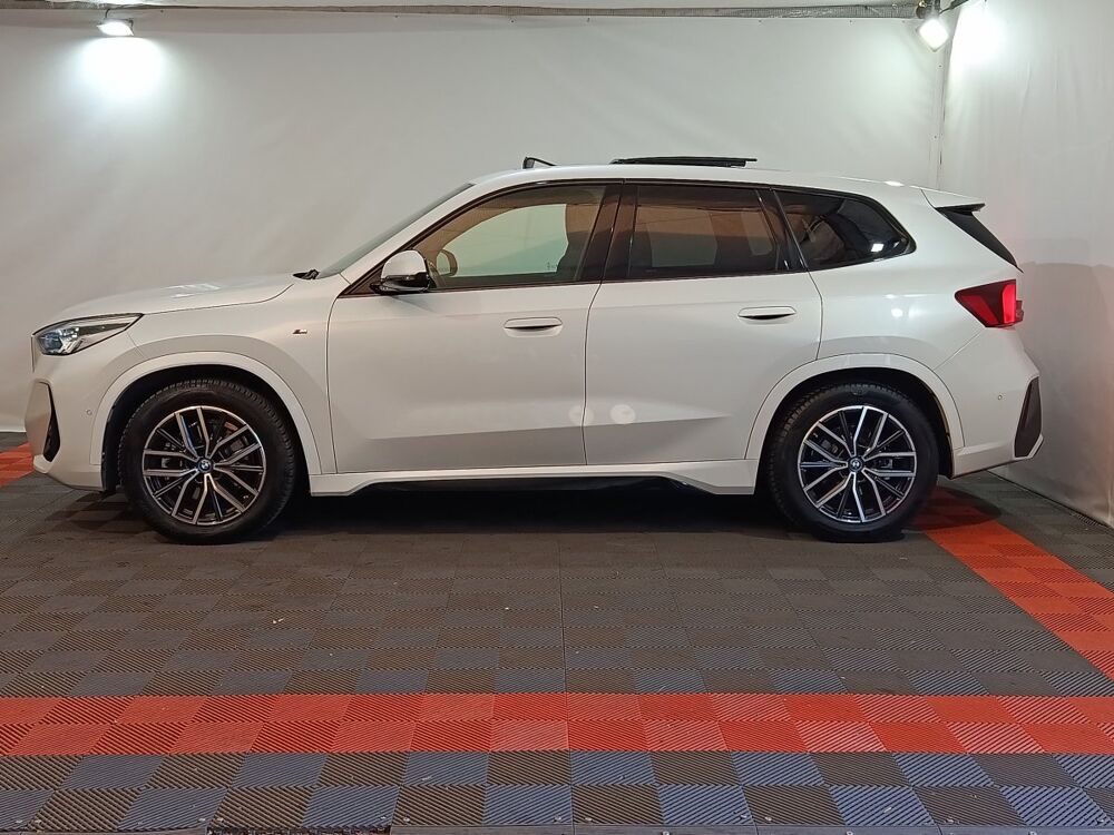 iX1 xDrive30 M Sport 2023 occasion 91580 &Eacute;tr&eacute;chy
